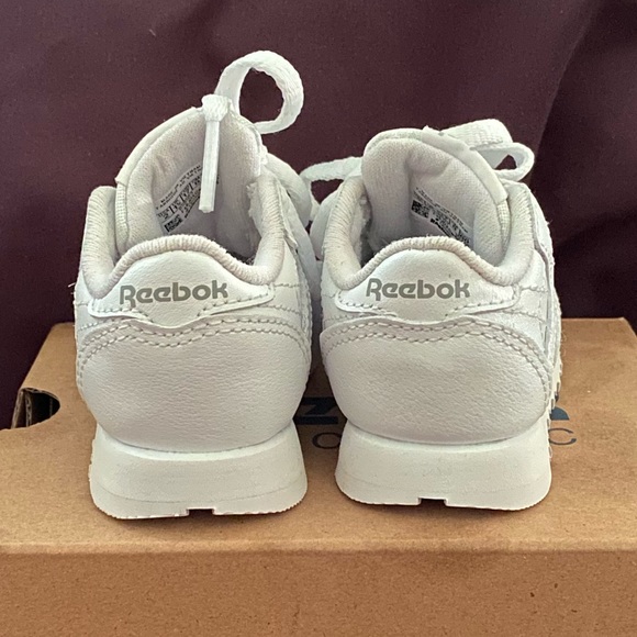 Infant Classic Reebok’s - Picture 5 of 11